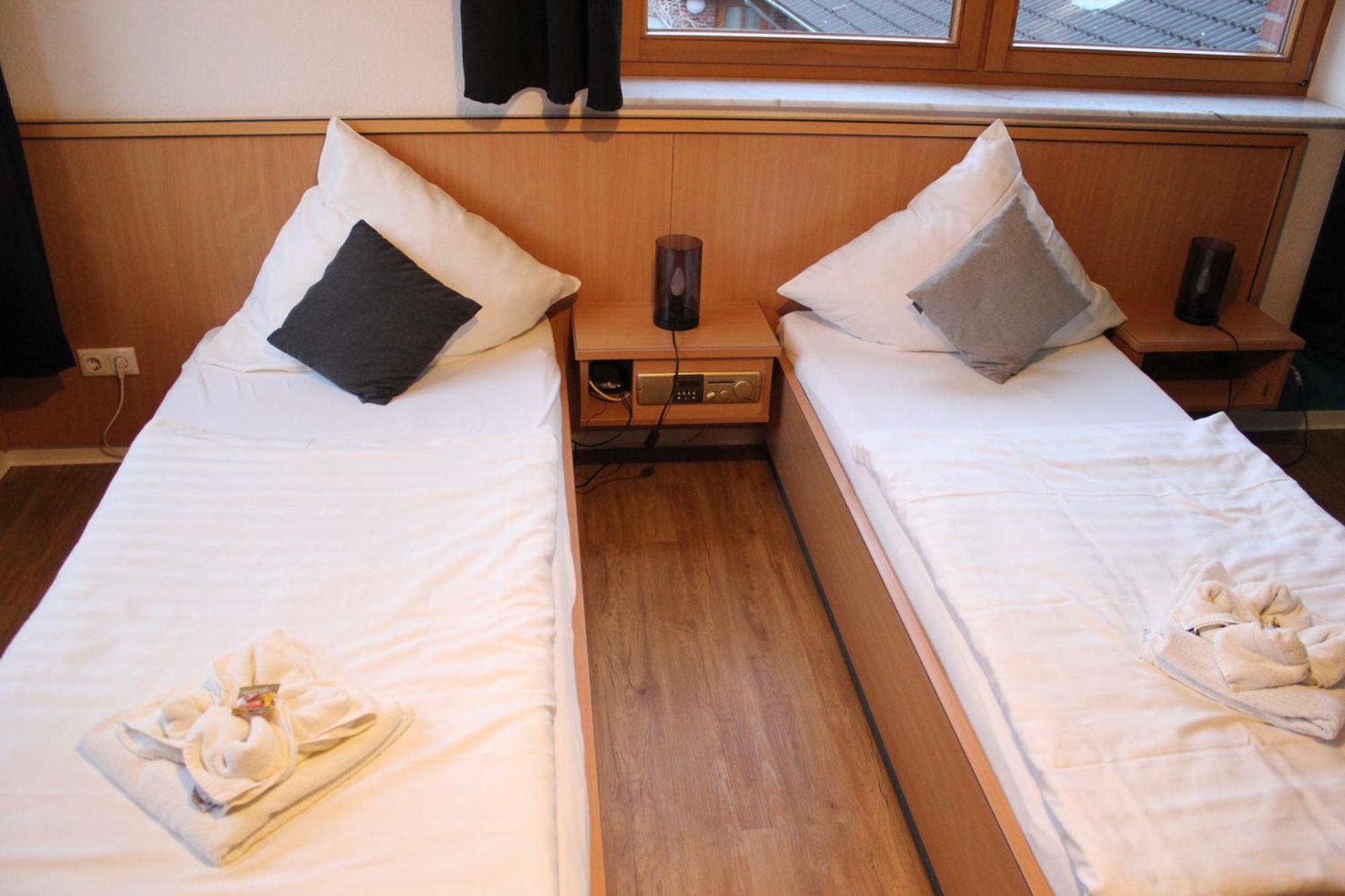 Olympia Hotel & Restaurant Inden Екстер'єр фото