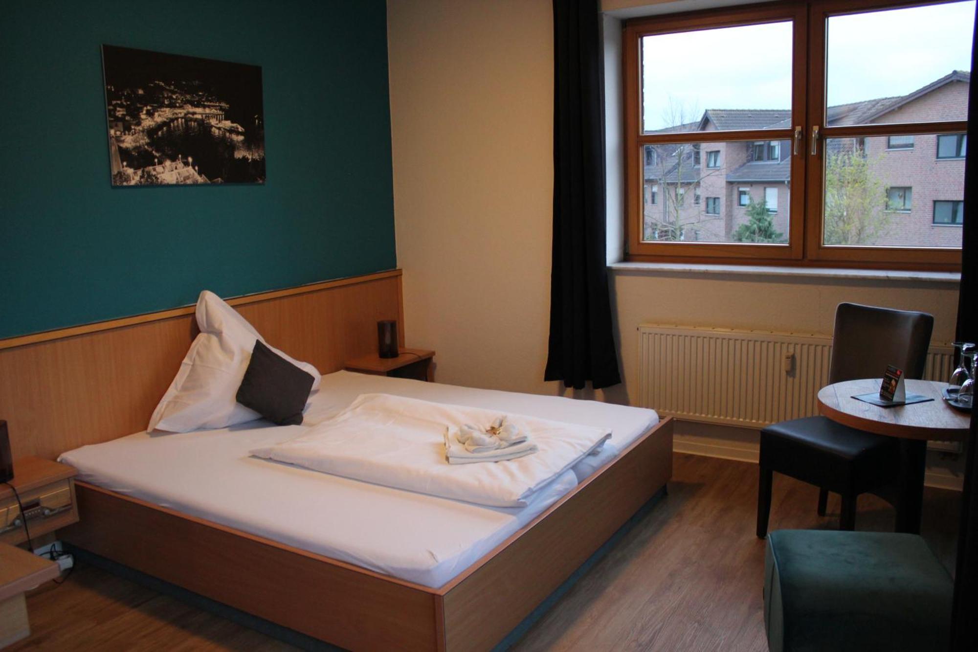 Olympia Hotel & Restaurant Inden Екстер'єр фото