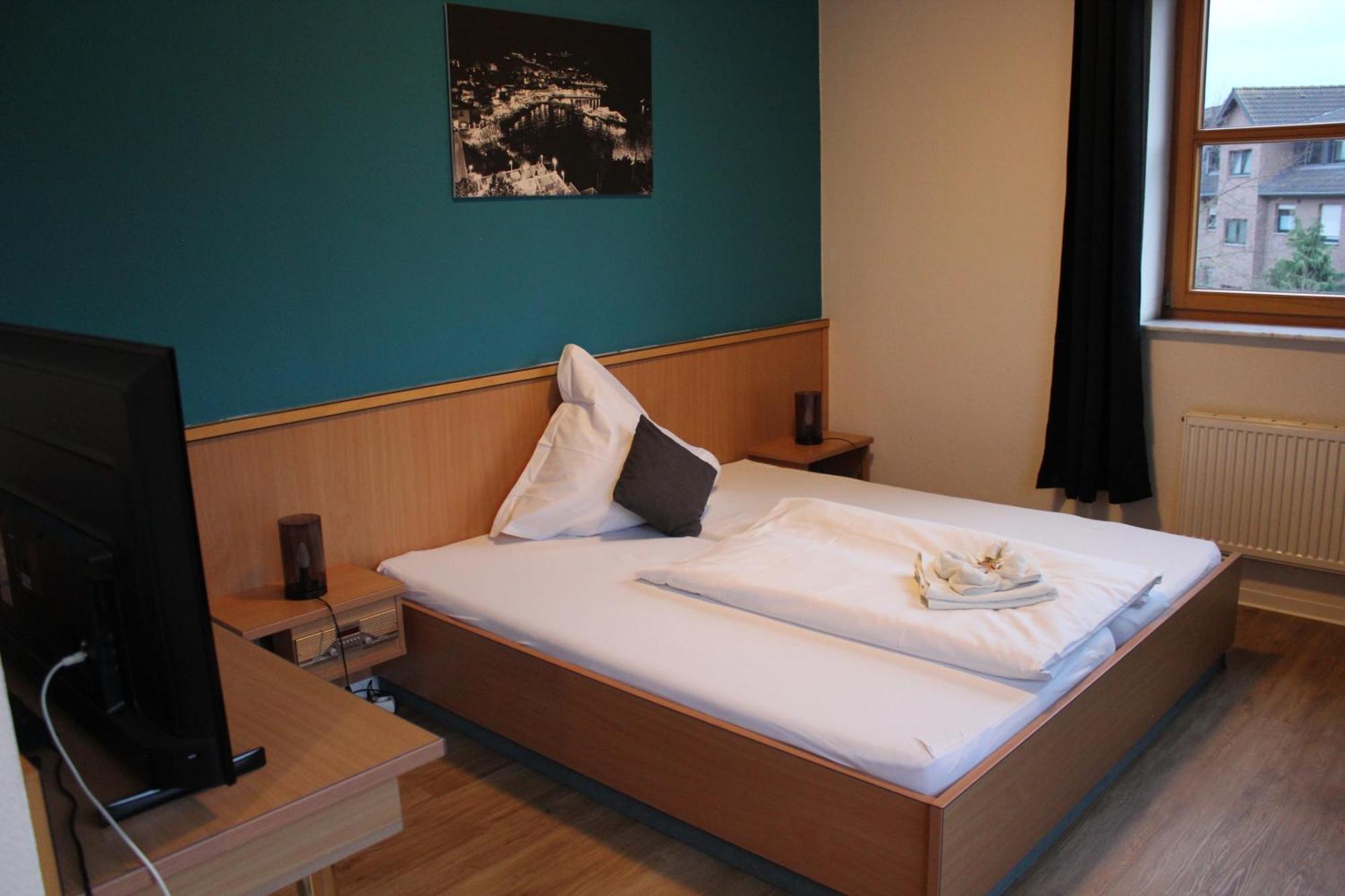 Olympia Hotel & Restaurant Inden Екстер'єр фото